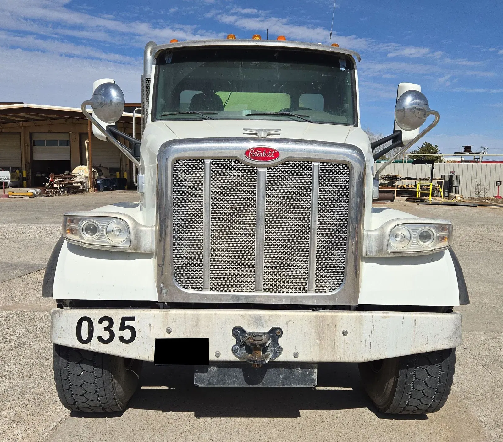 2017 Peterbilt 567