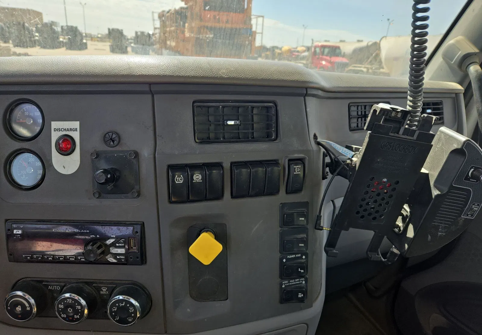2017 Peterbilt 567