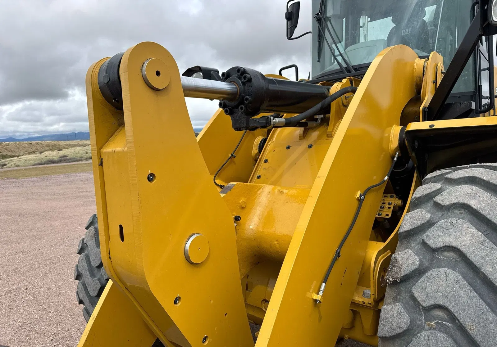 2023 Caterpillar 950M