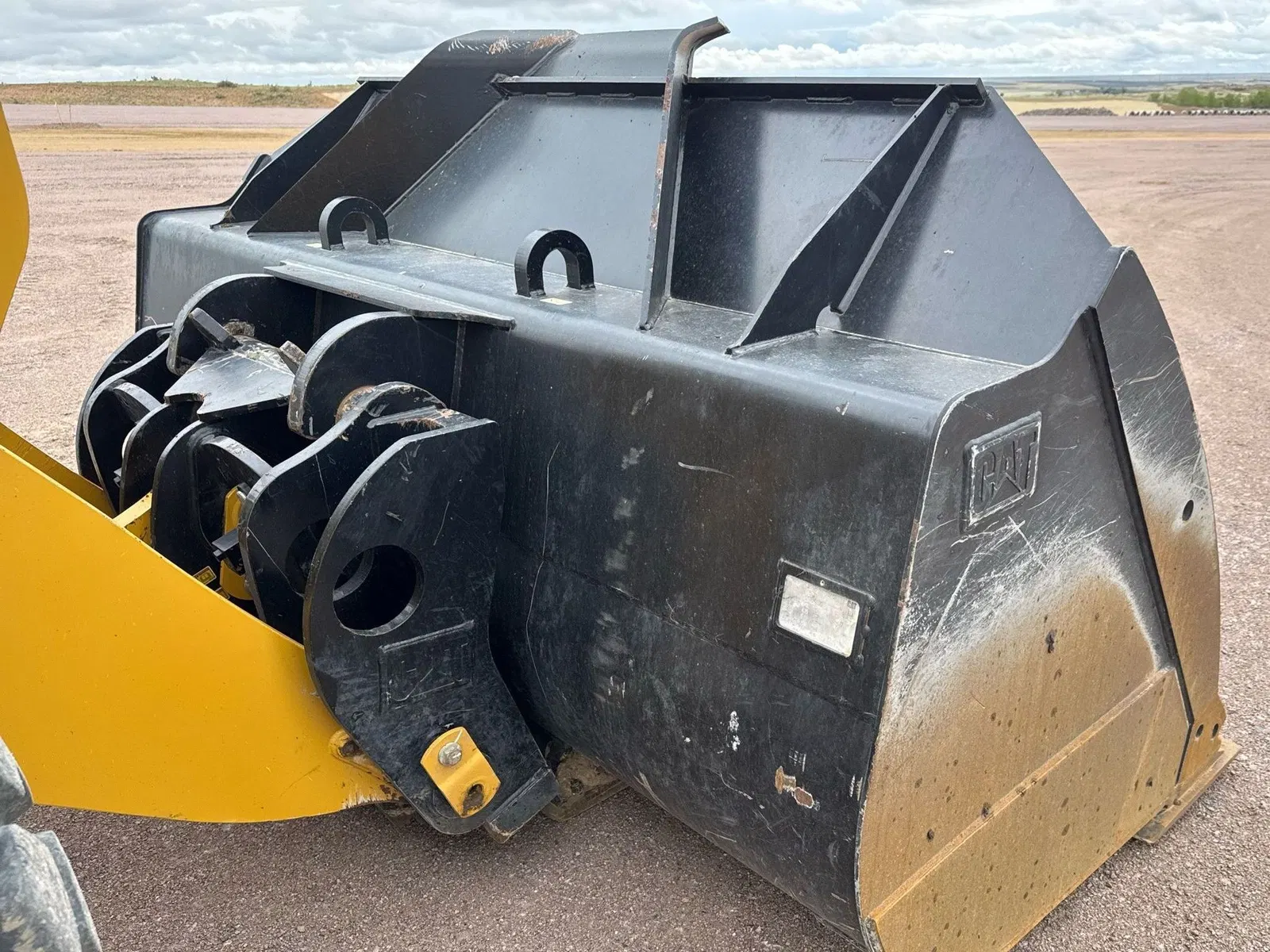 2023 Caterpillar 950M