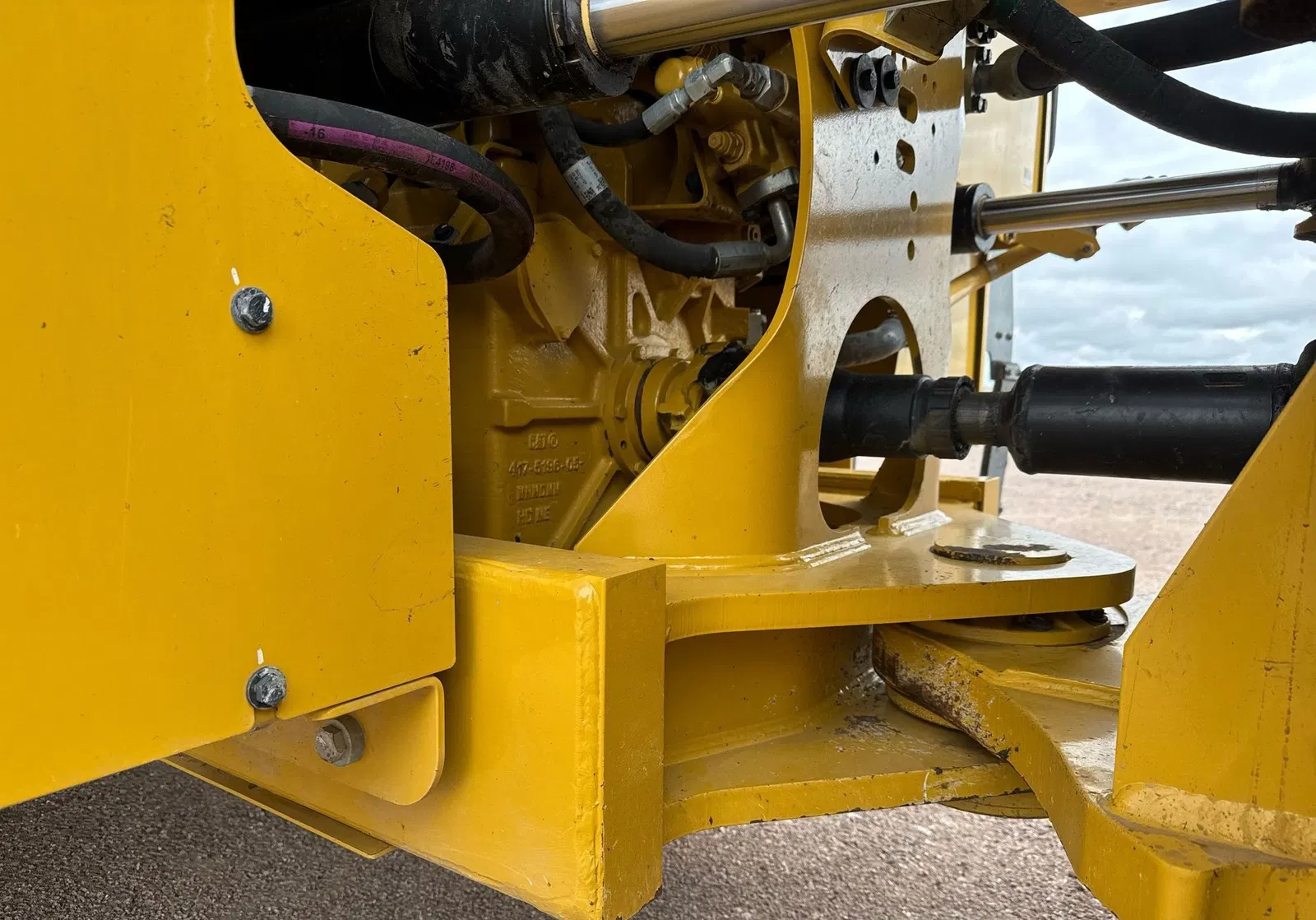 2023 Caterpillar 950M