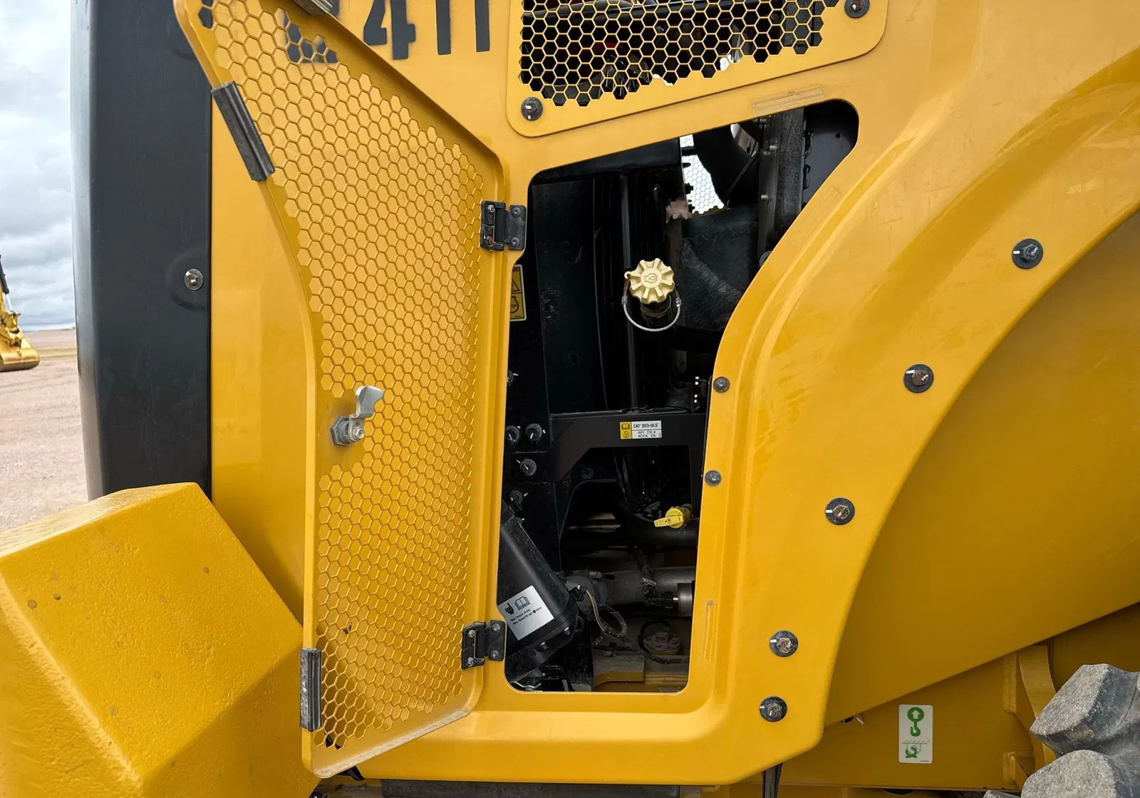 2023 Caterpillar 950M