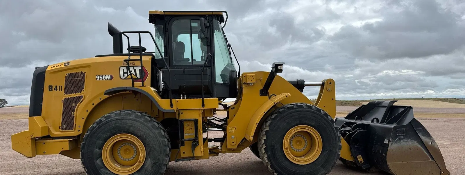 2023 Caterpillar 950M