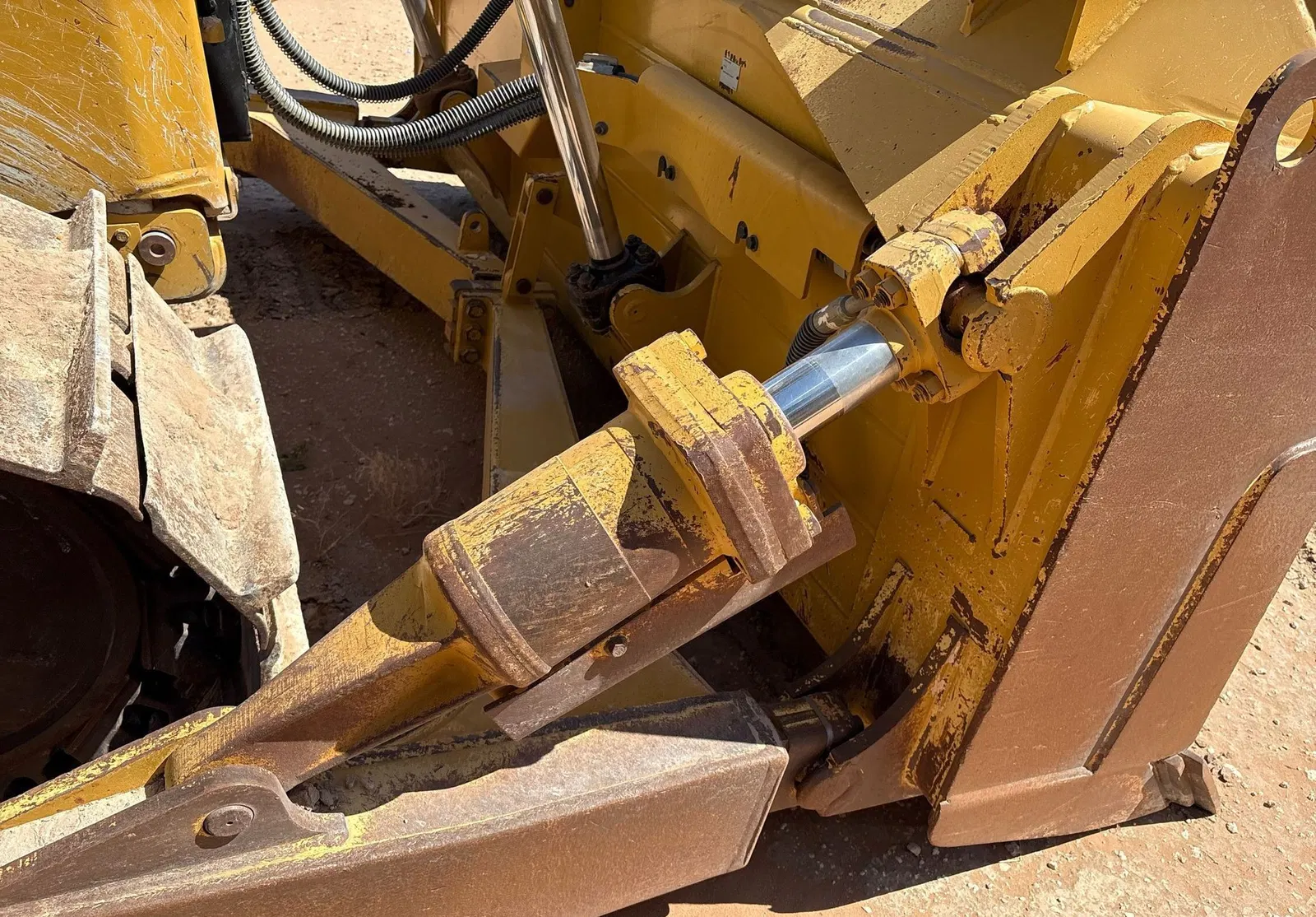2019 Caterpillar D6T