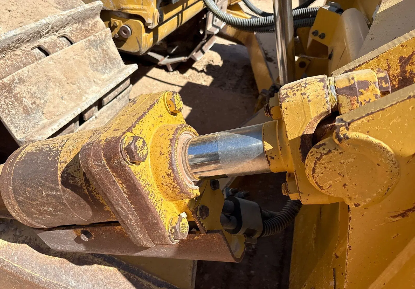 2019 Caterpillar D6T