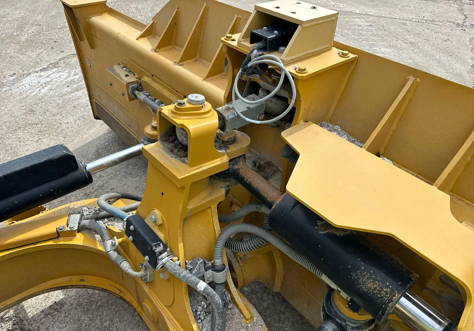 2024 Caterpillar D5