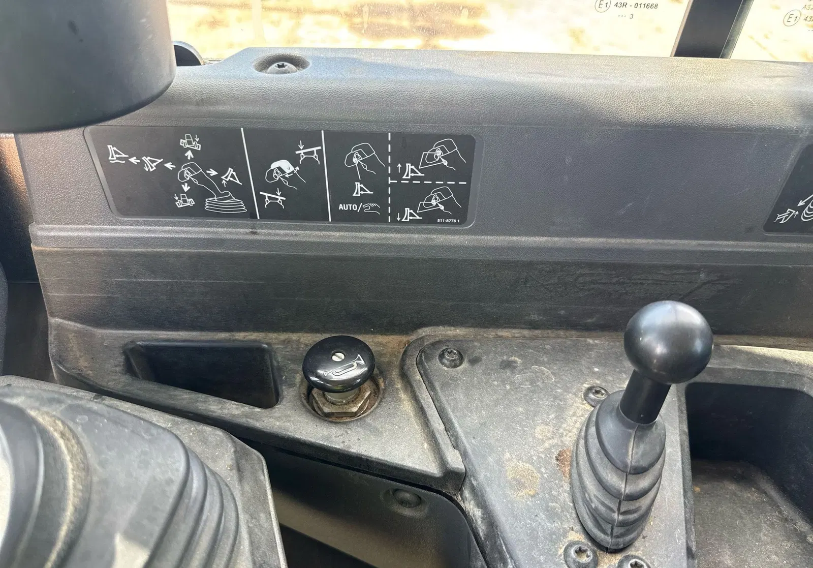 2024 Caterpillar D5
