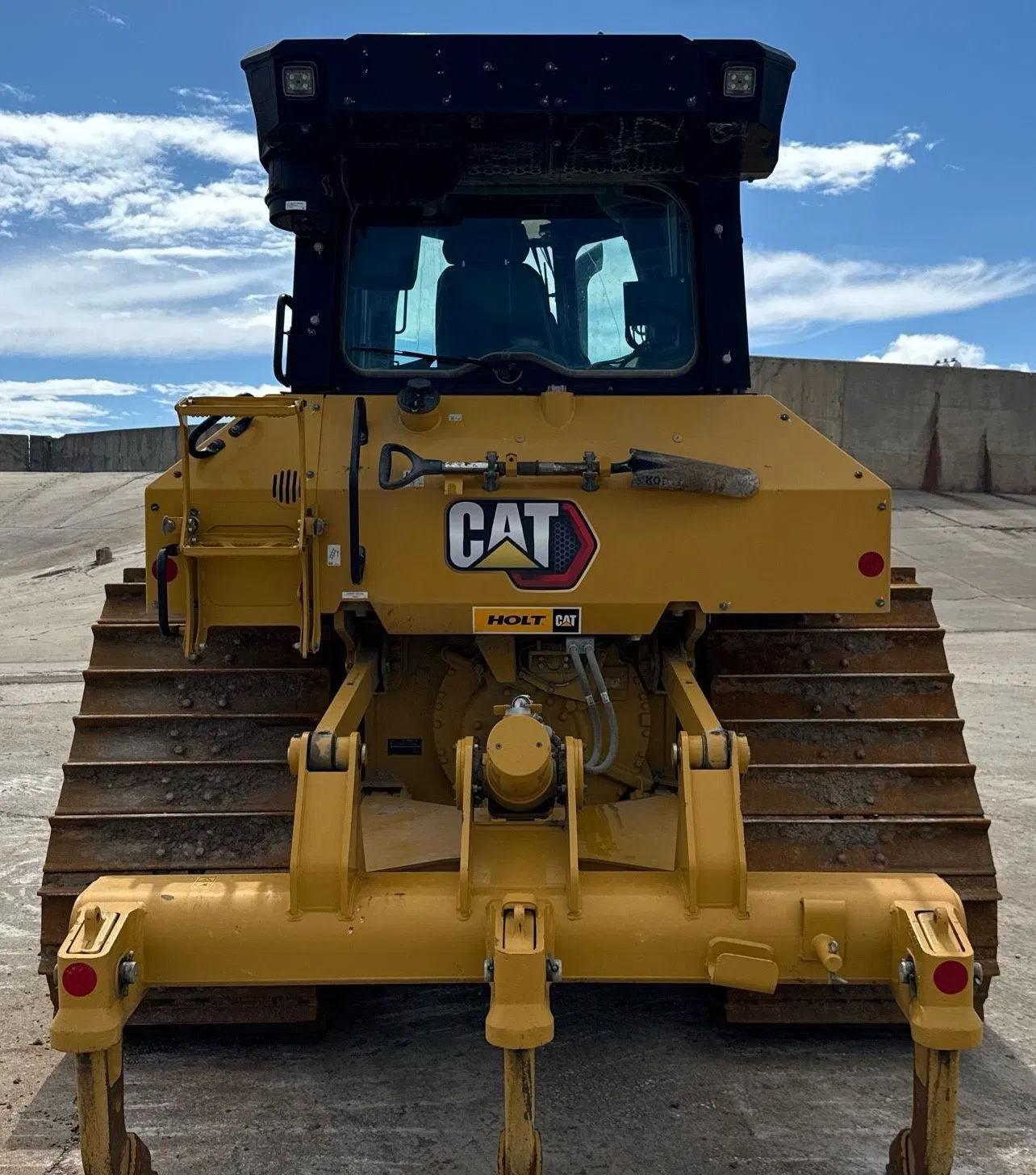 2024 Caterpillar D5