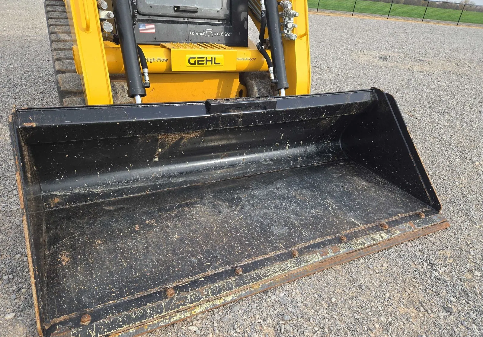 2023 Gehl VT320