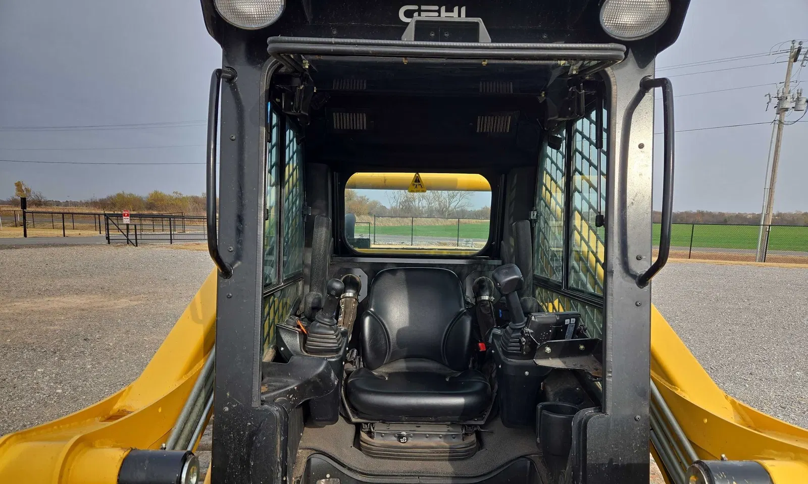 2023 Gehl VT320