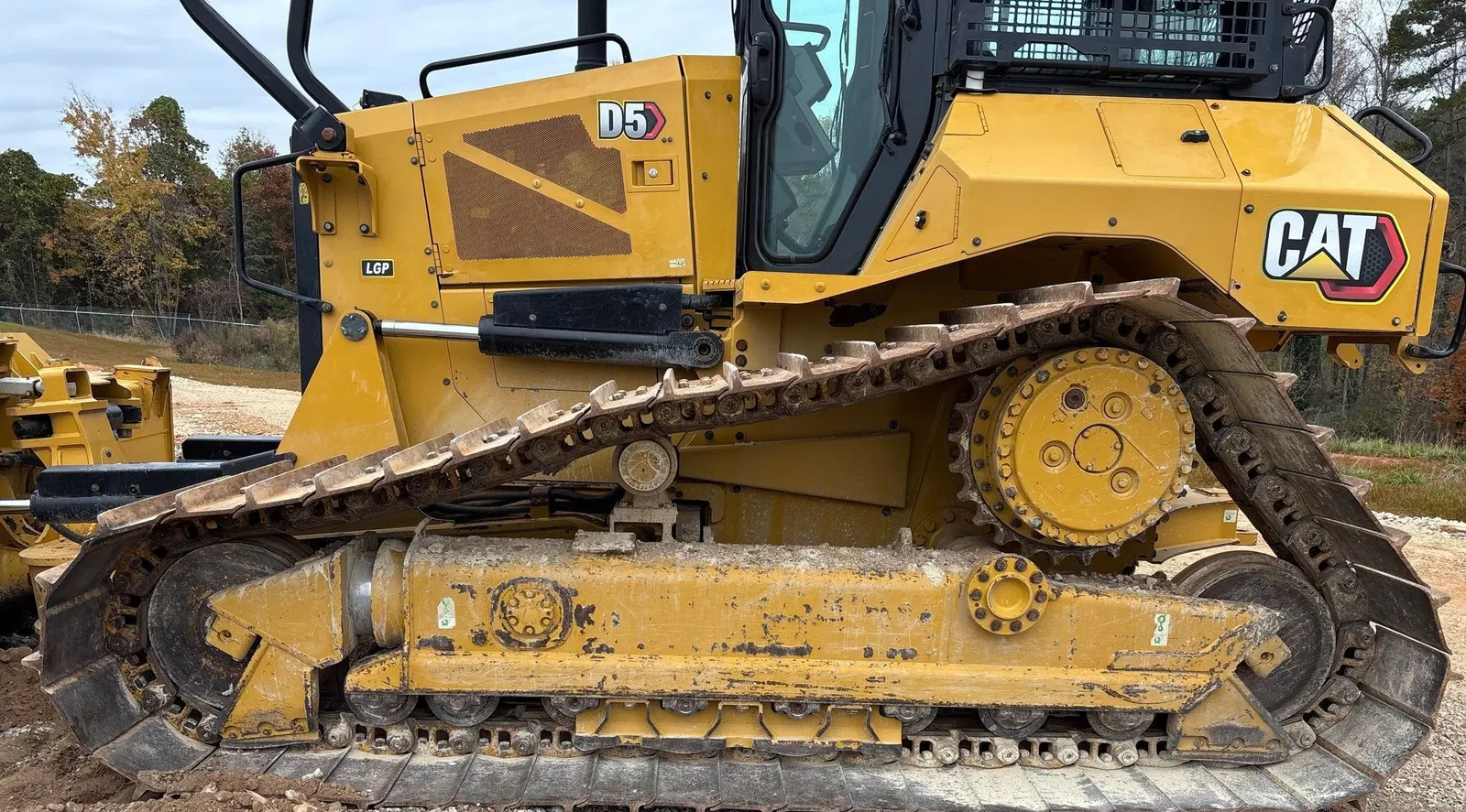 2021 Caterpillar D5