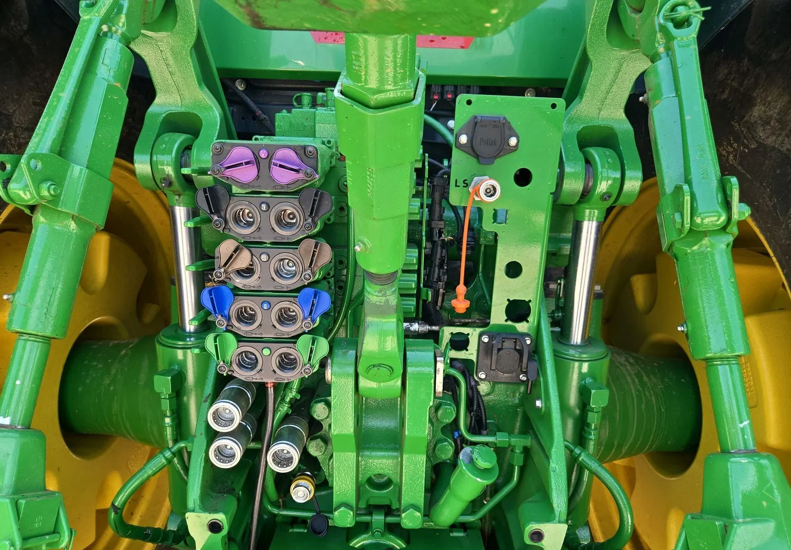 2022 John Deere 8R410