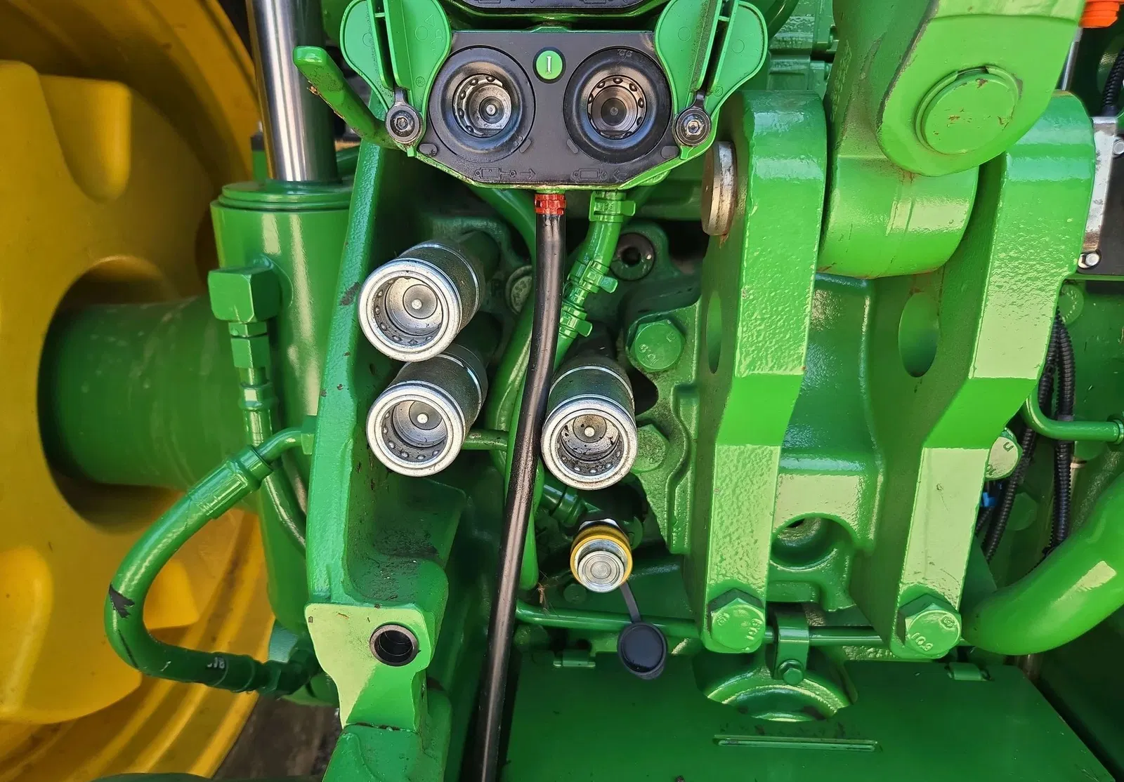 2022 John Deere 8R410