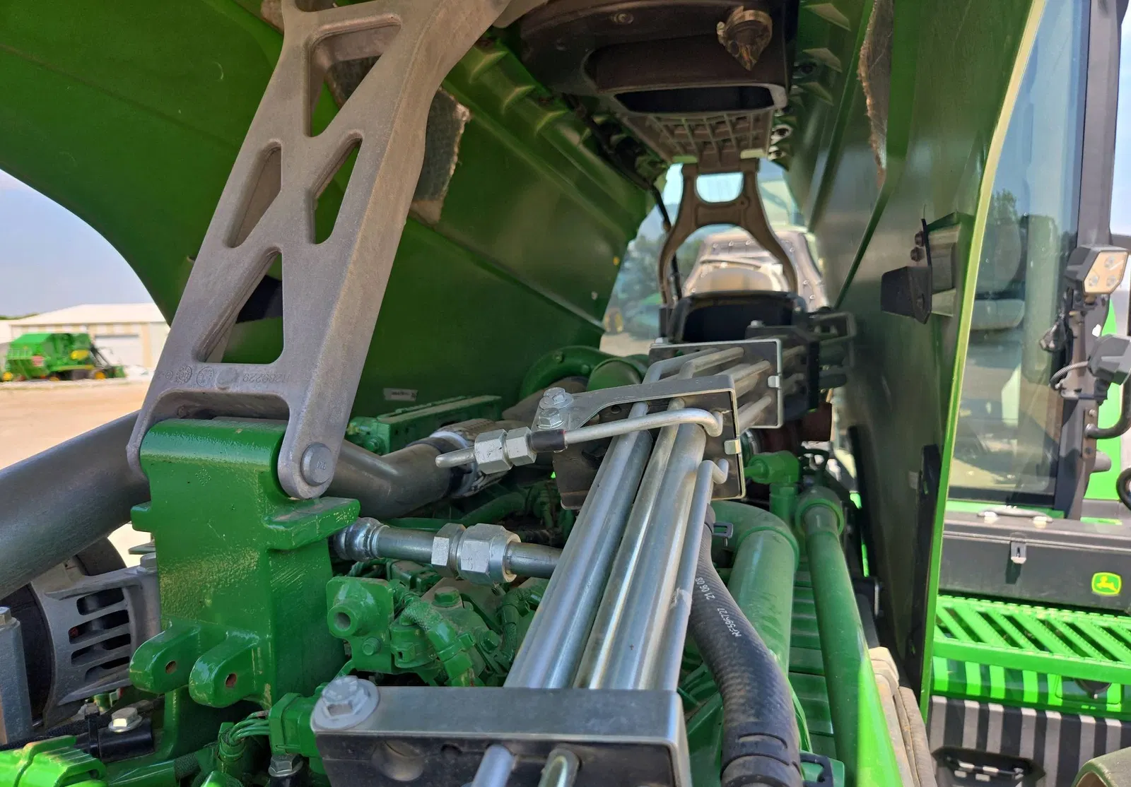 2022 John Deere 8R410
