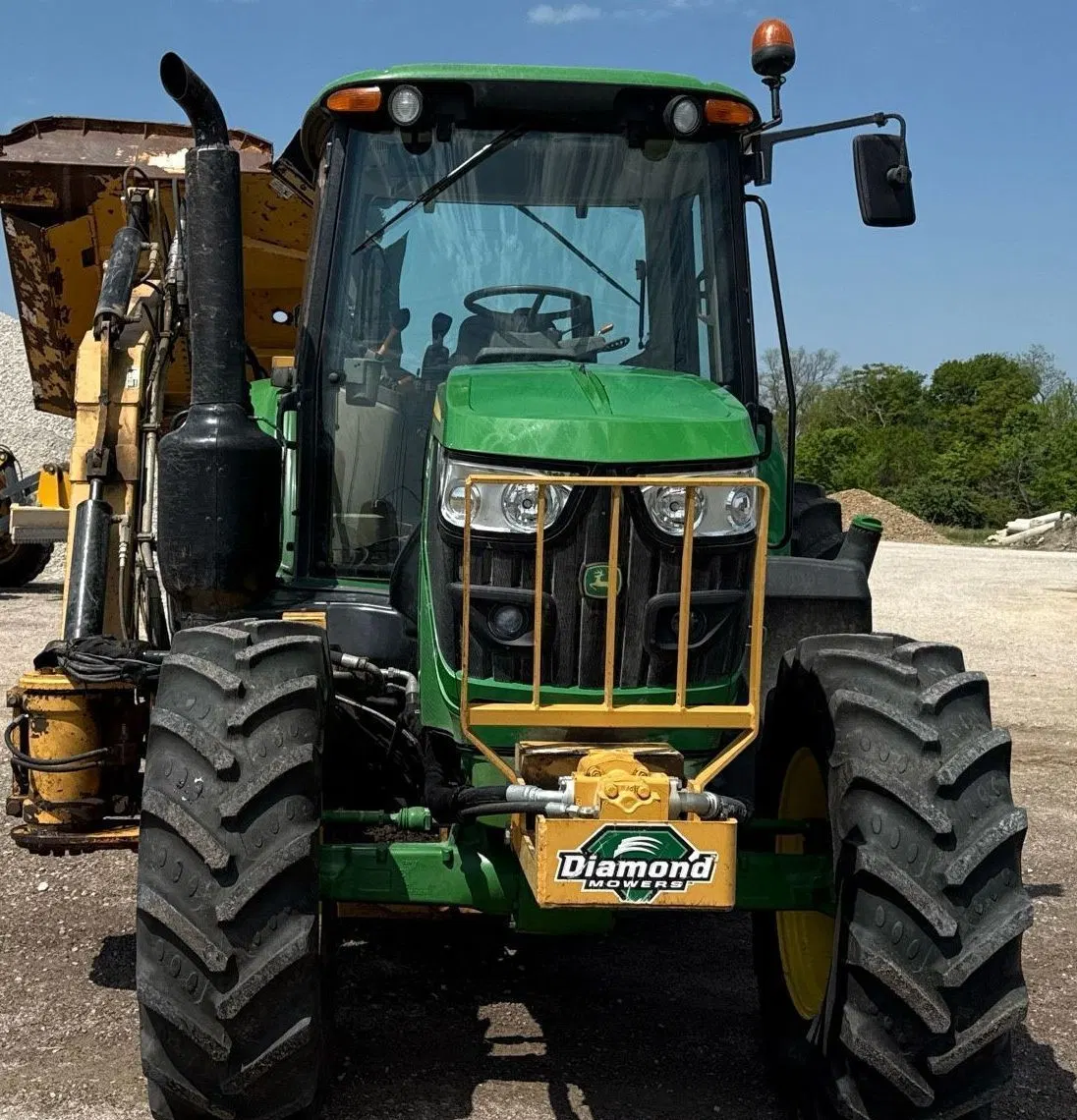 2016 John Deere 6110M
