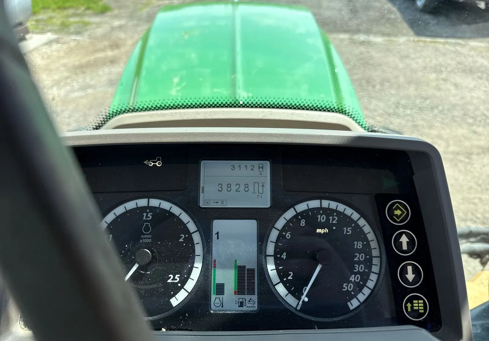 2016 John Deere 6110M