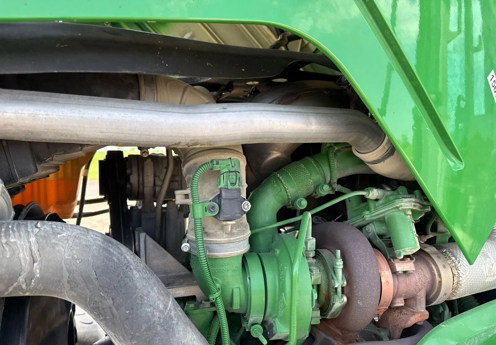 2016 John Deere 6110M