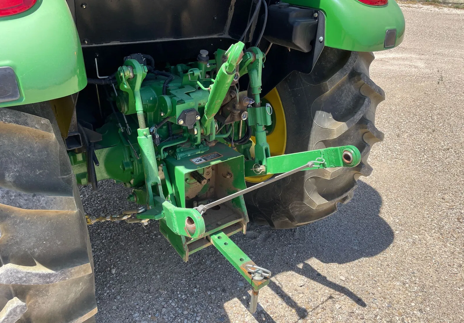 2018 John Deere 5075E