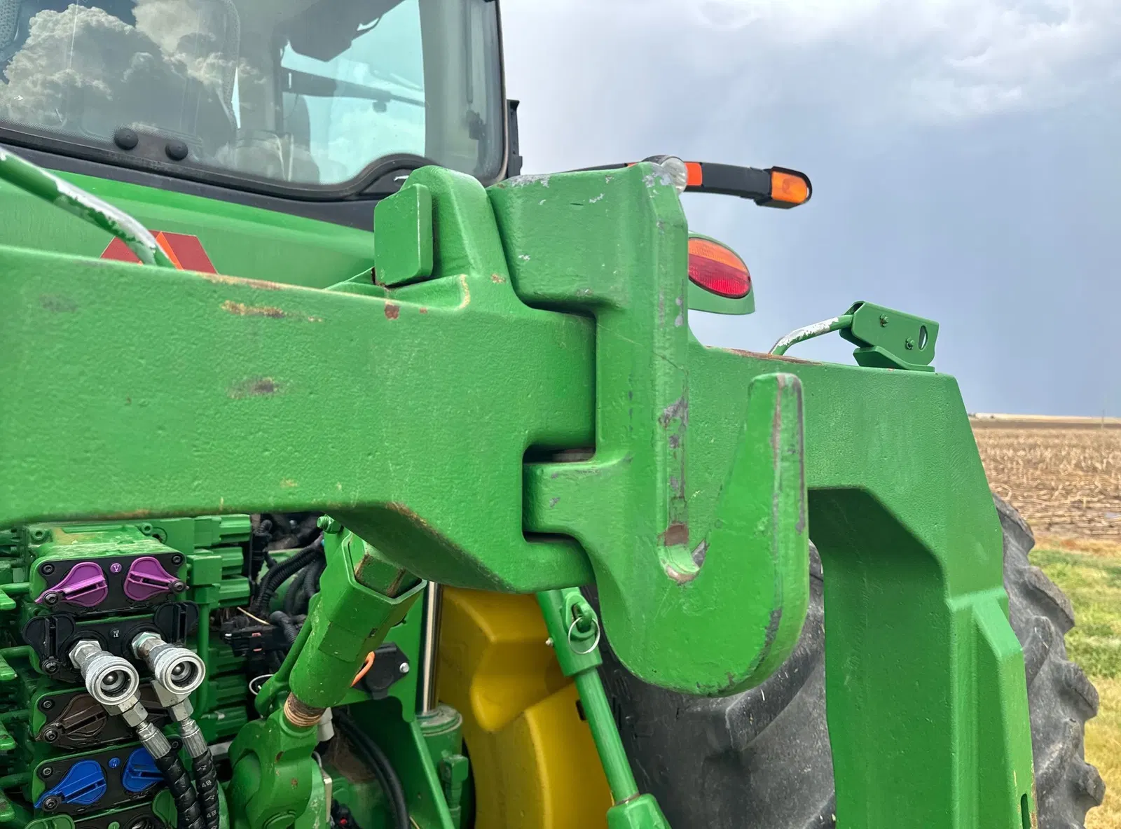2015 John Deere 8320R