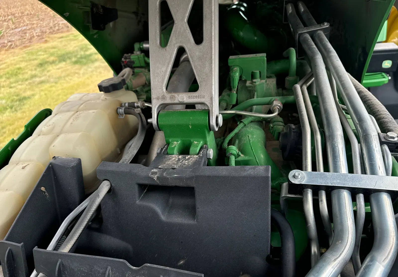 2015 John Deere 8320R