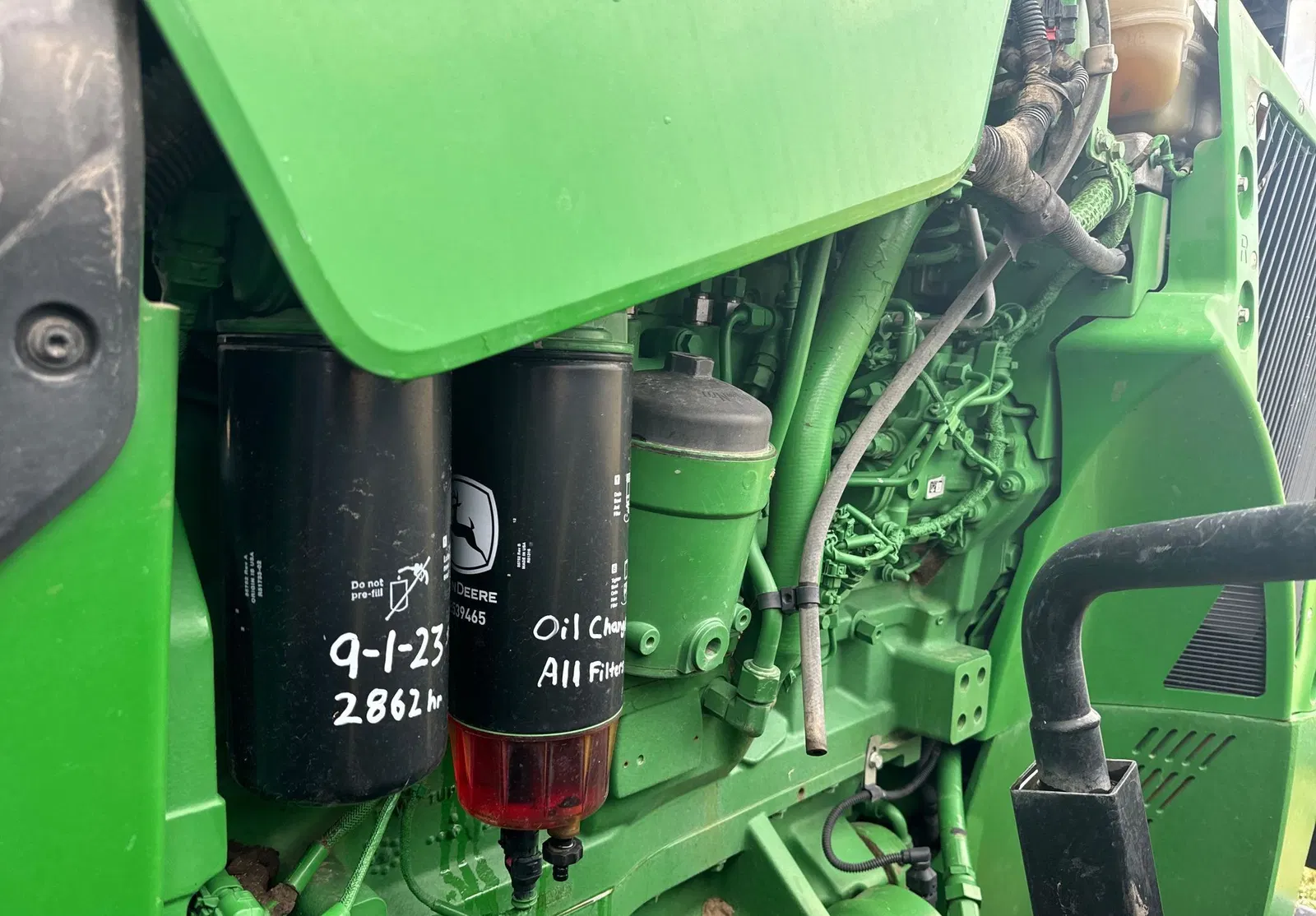 2015 John Deere 8320R
