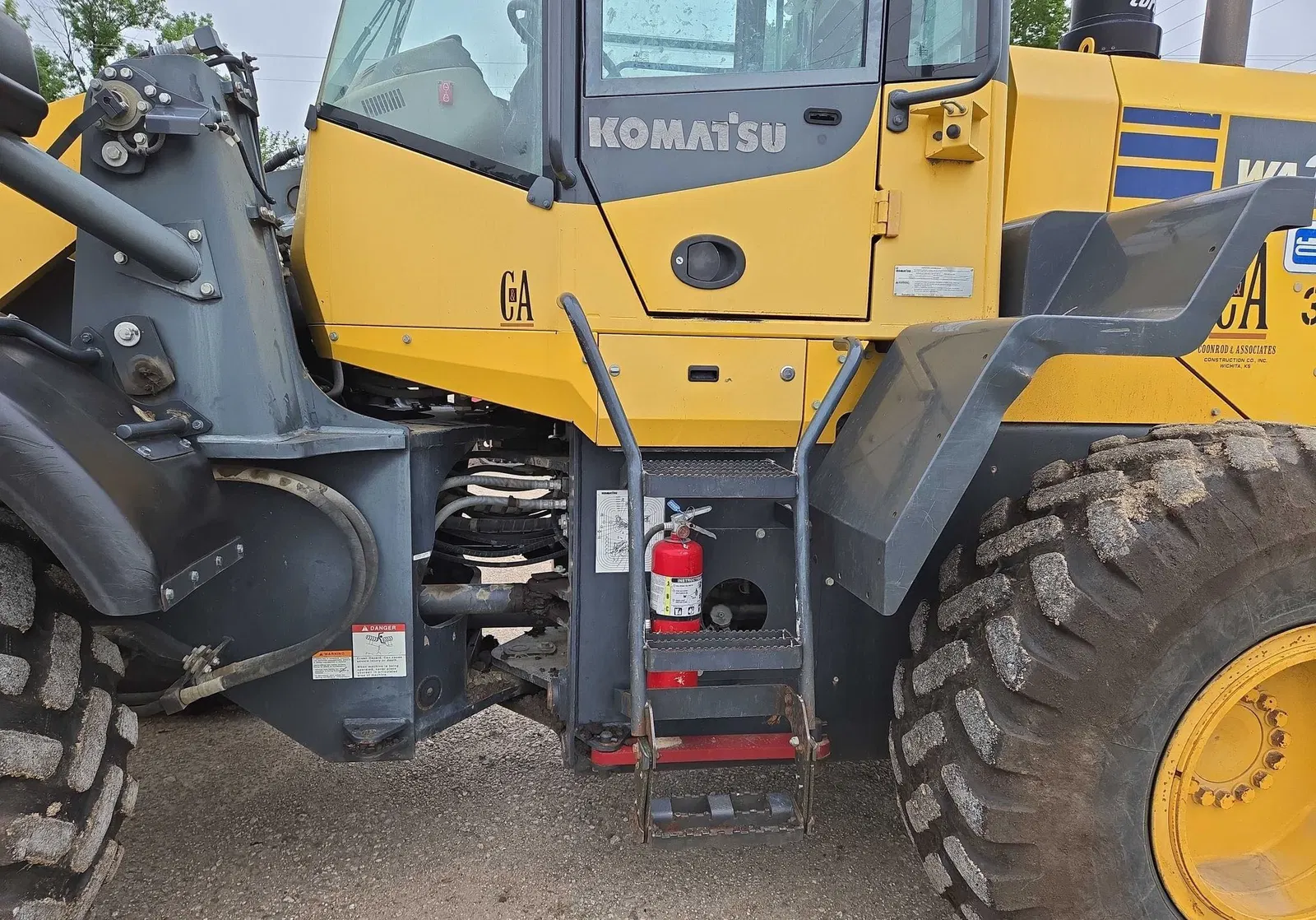 2015 Komatsu WA320-7