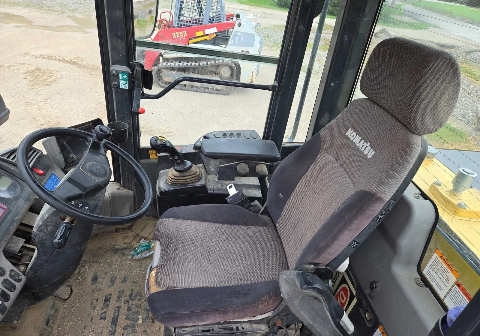 2015 Komatsu WA320-7