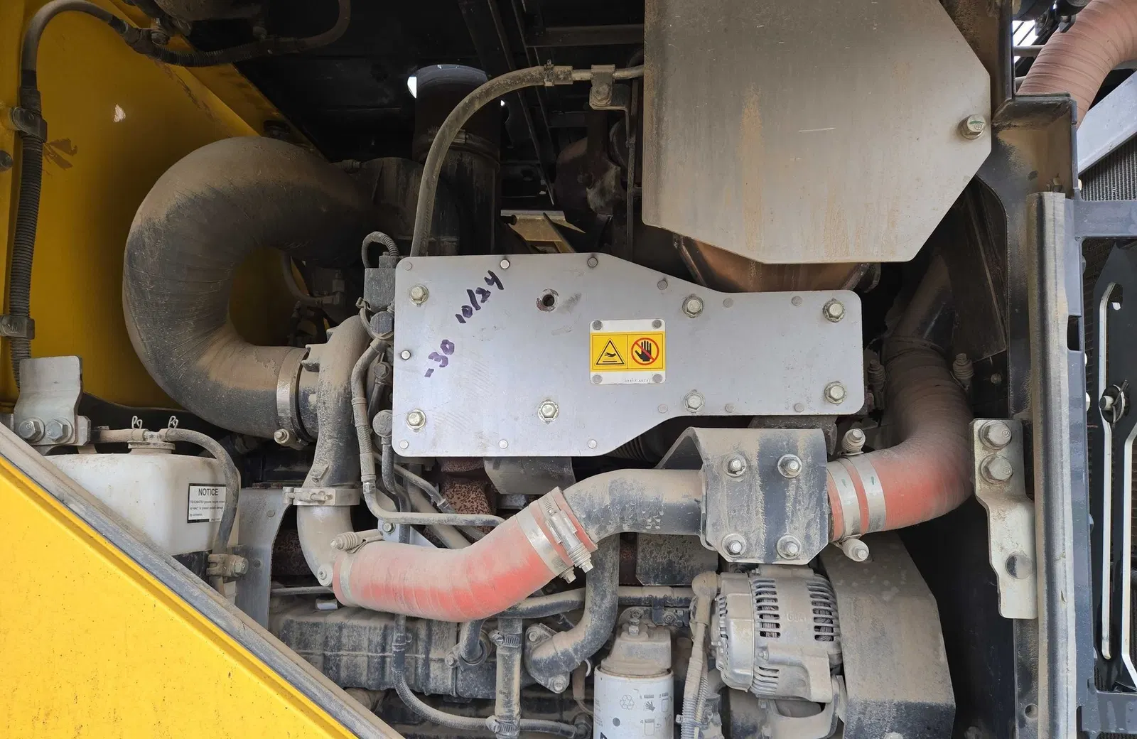 2015 Komatsu WA320-7