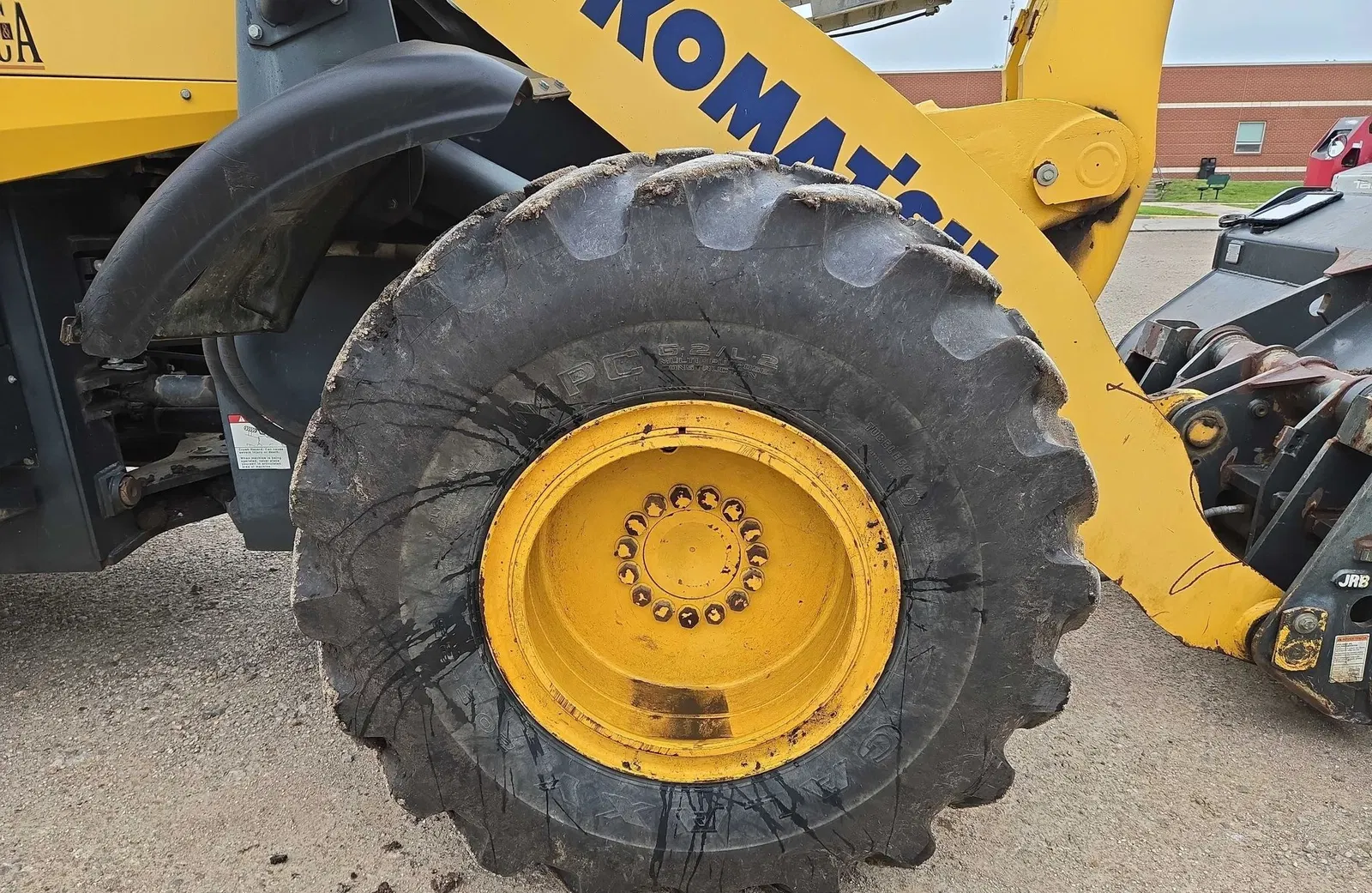 2015 Komatsu WA320-7