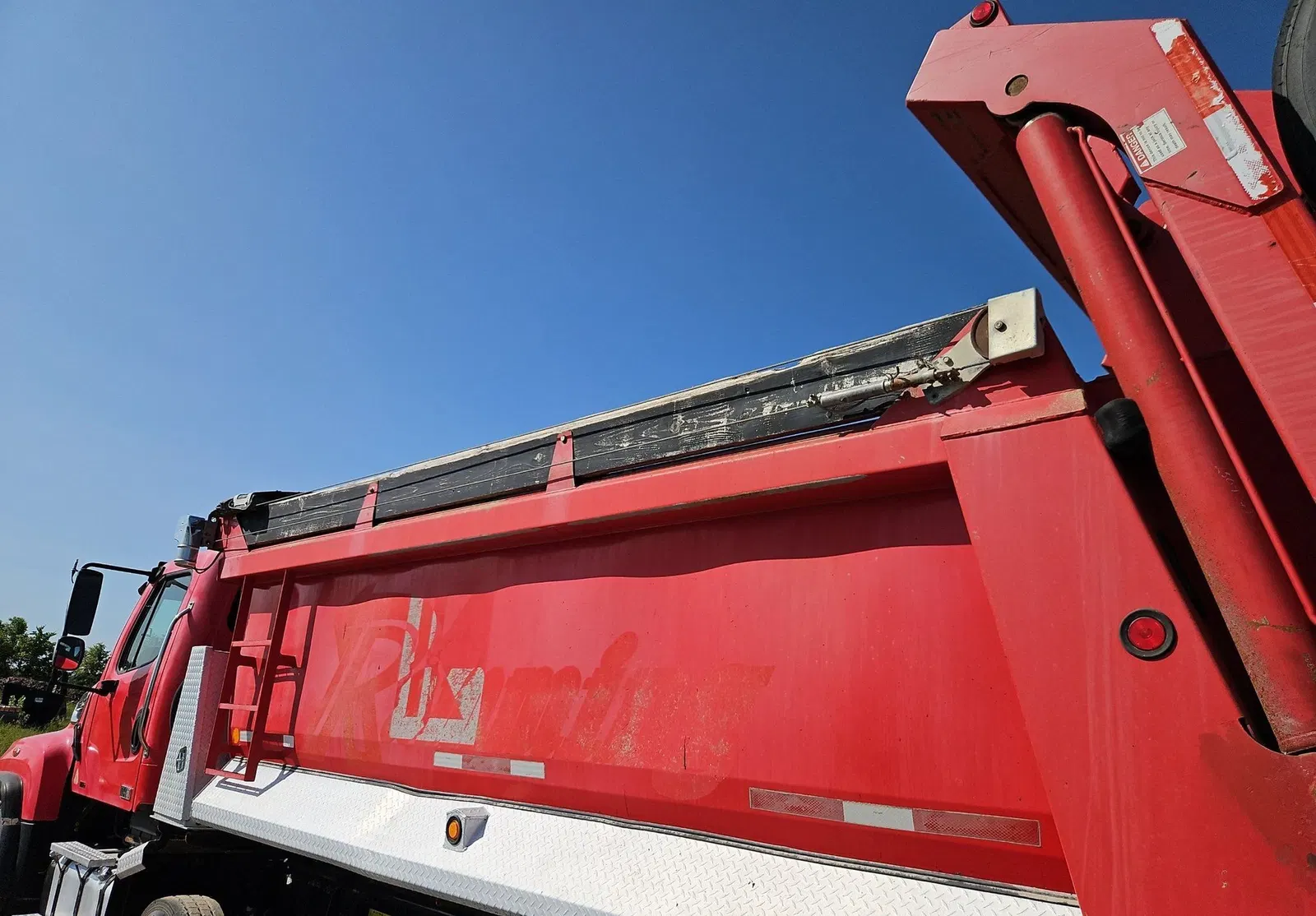 2012 Freightliner 114SD