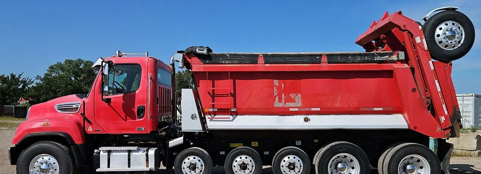 2012 Freightliner 114SD