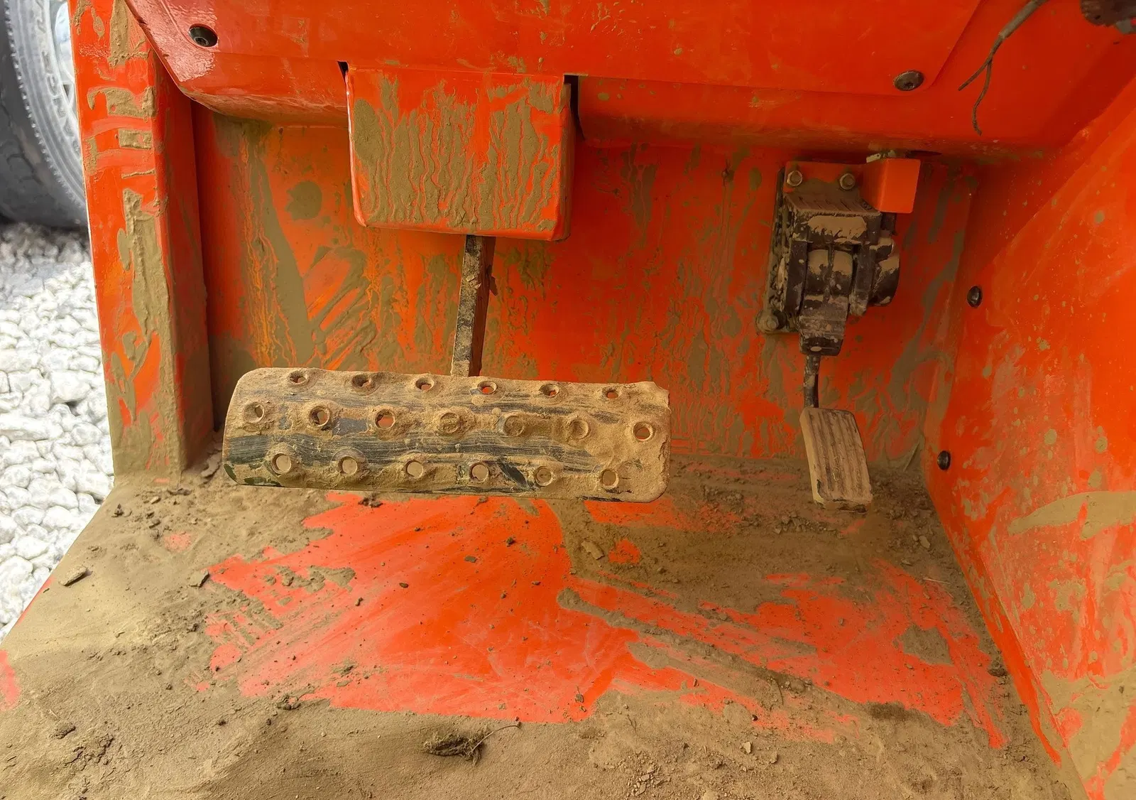 2024 JLG Skytrak