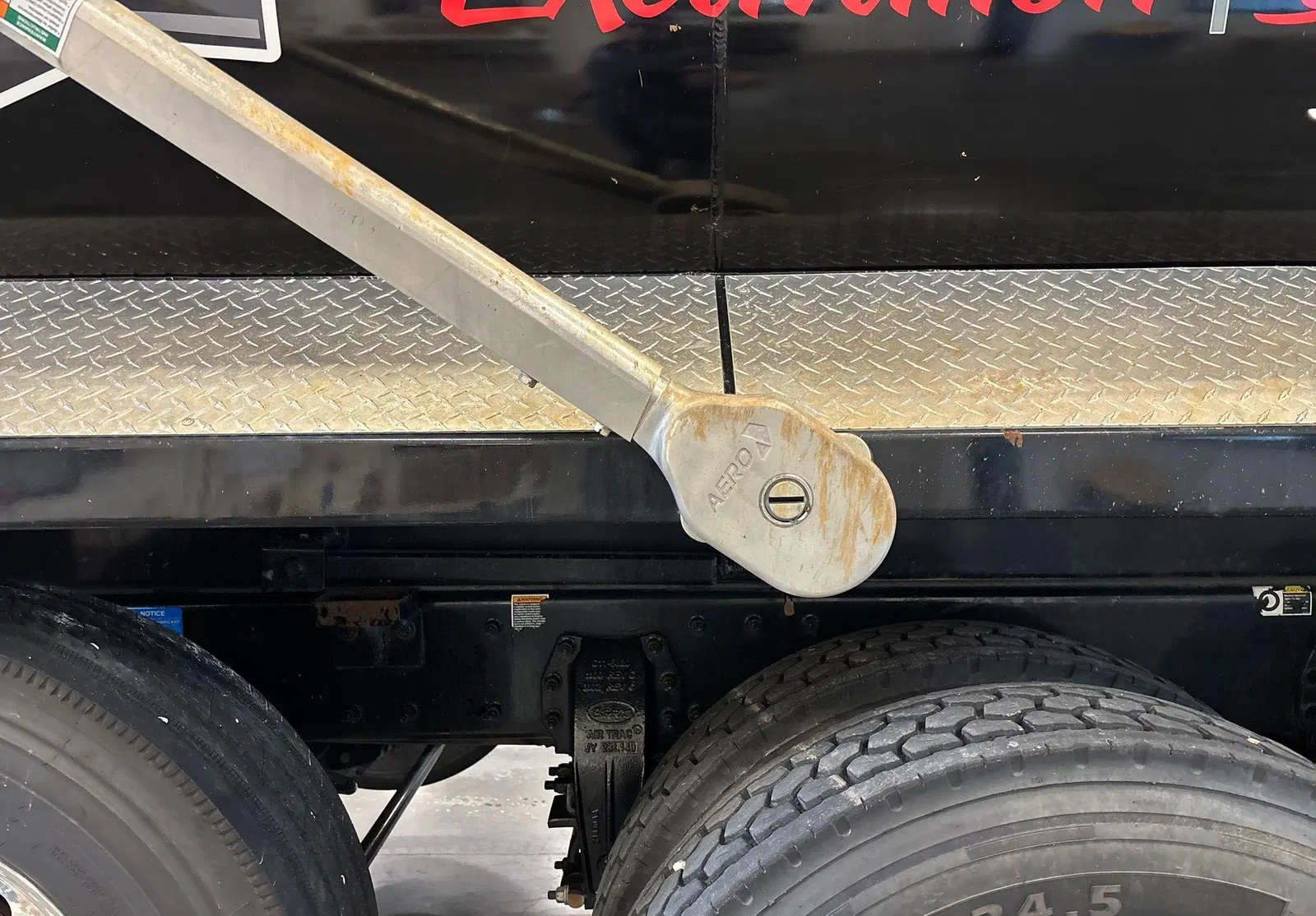 2025 Peterbilt 567