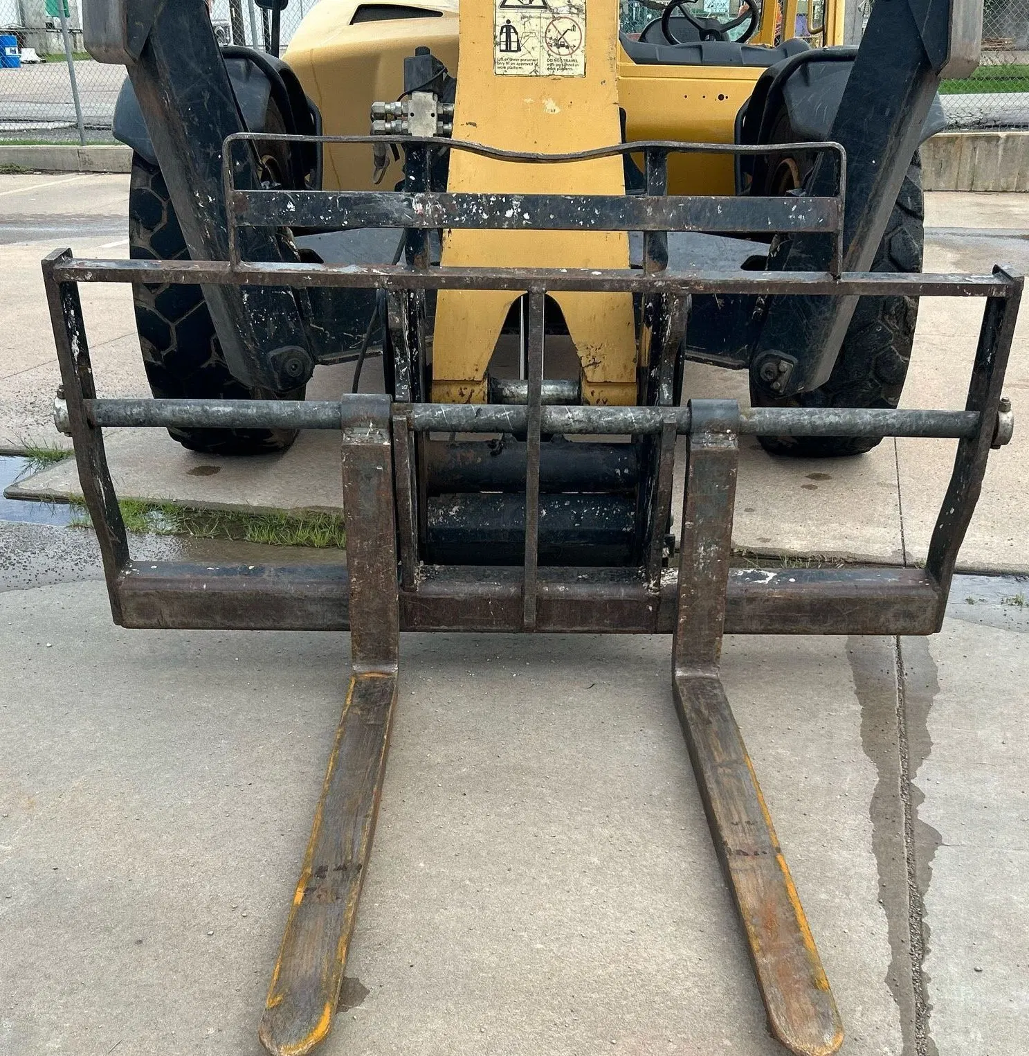2012 Caterpillar TL943