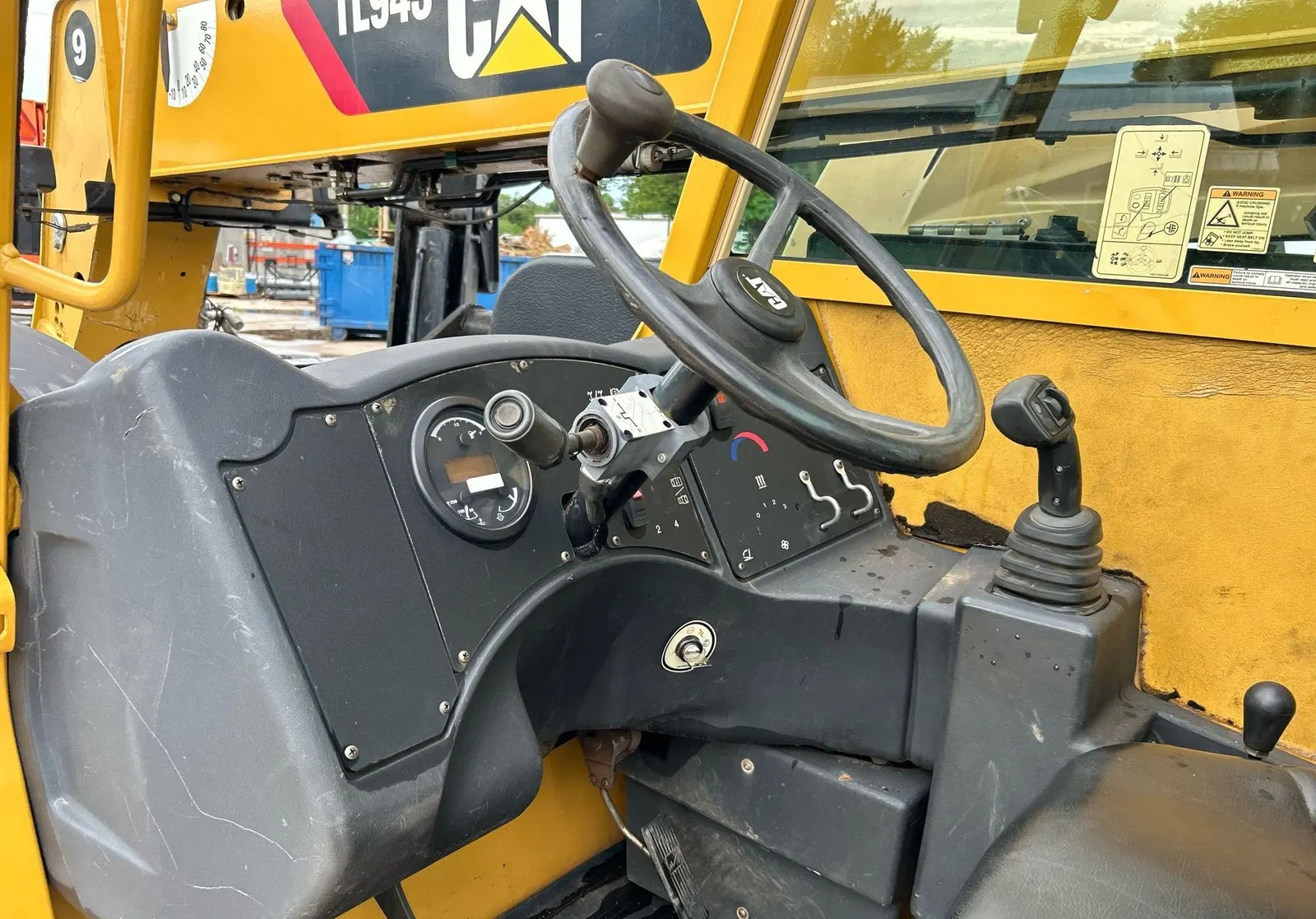 2012 Caterpillar TL943