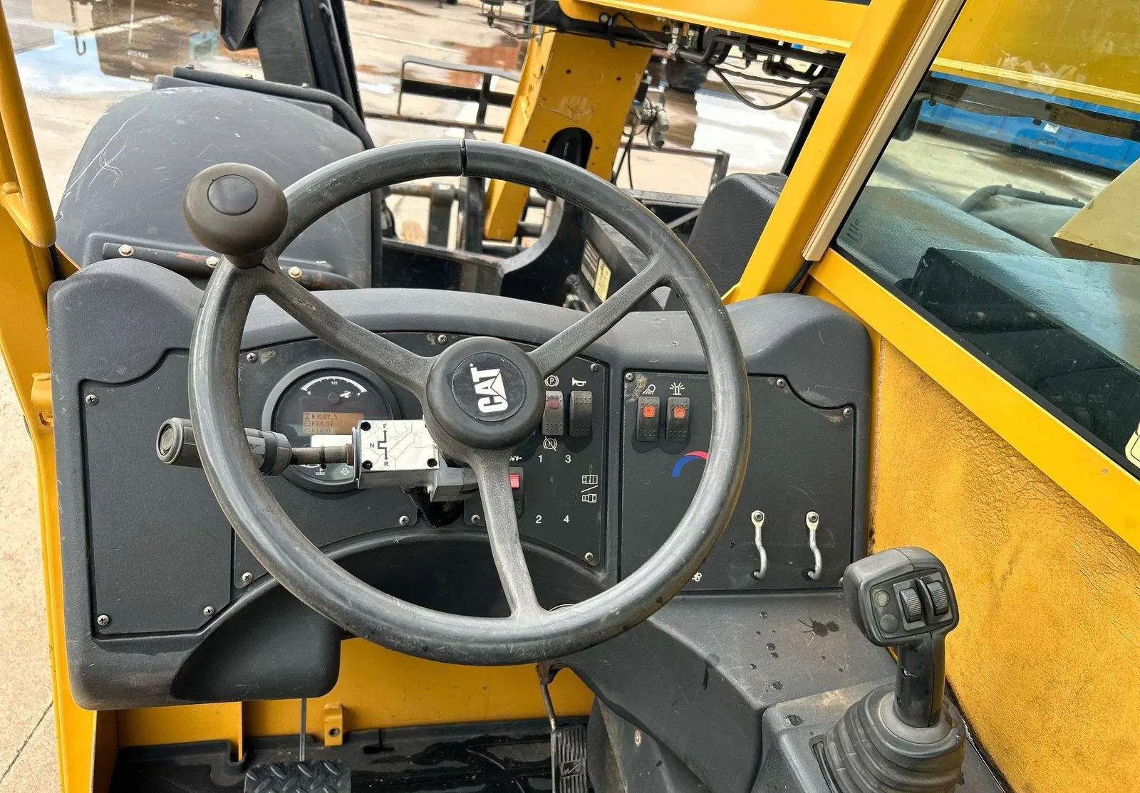 2012 Caterpillar TL943