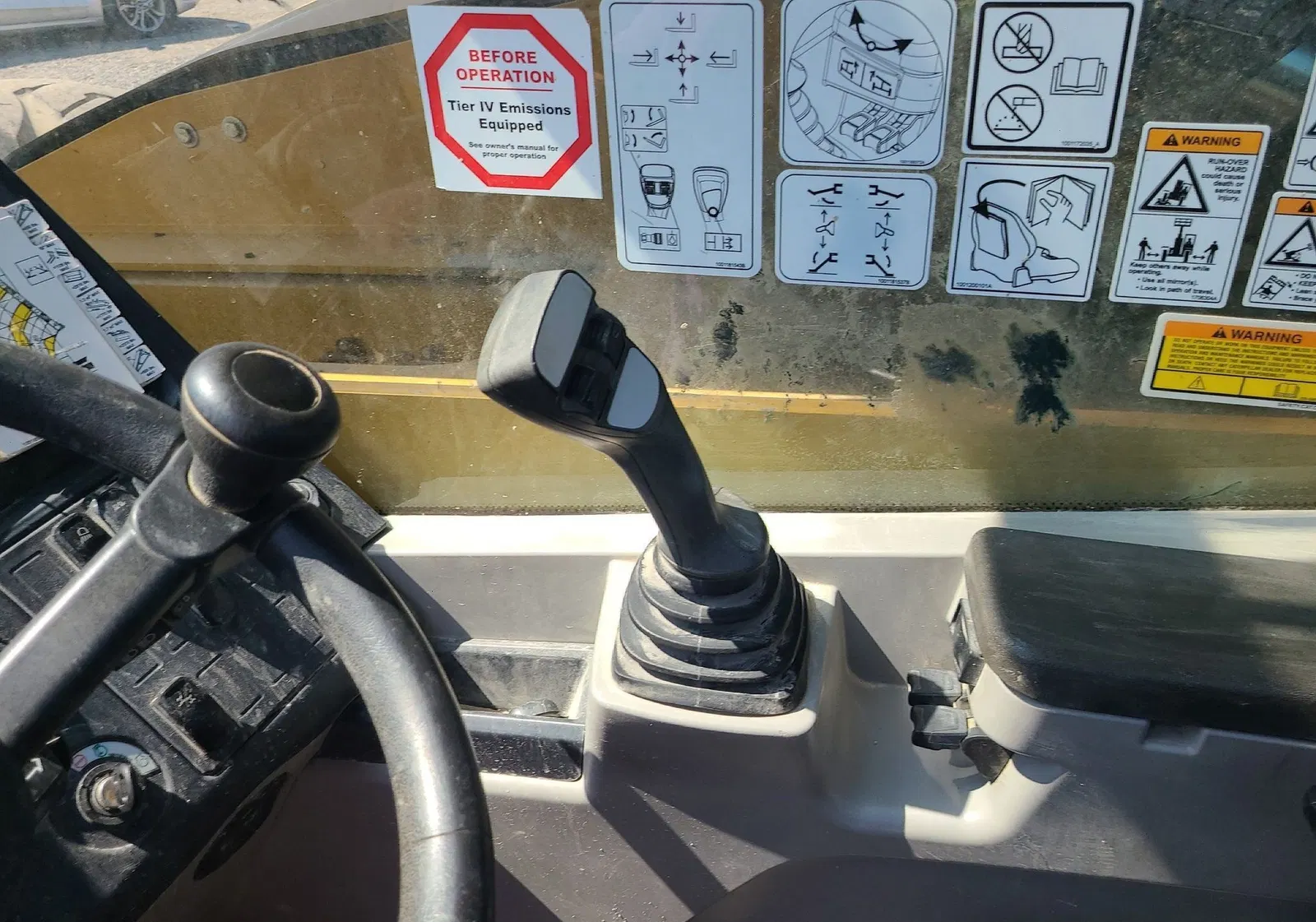 2017 Caterpillar TL1255D
