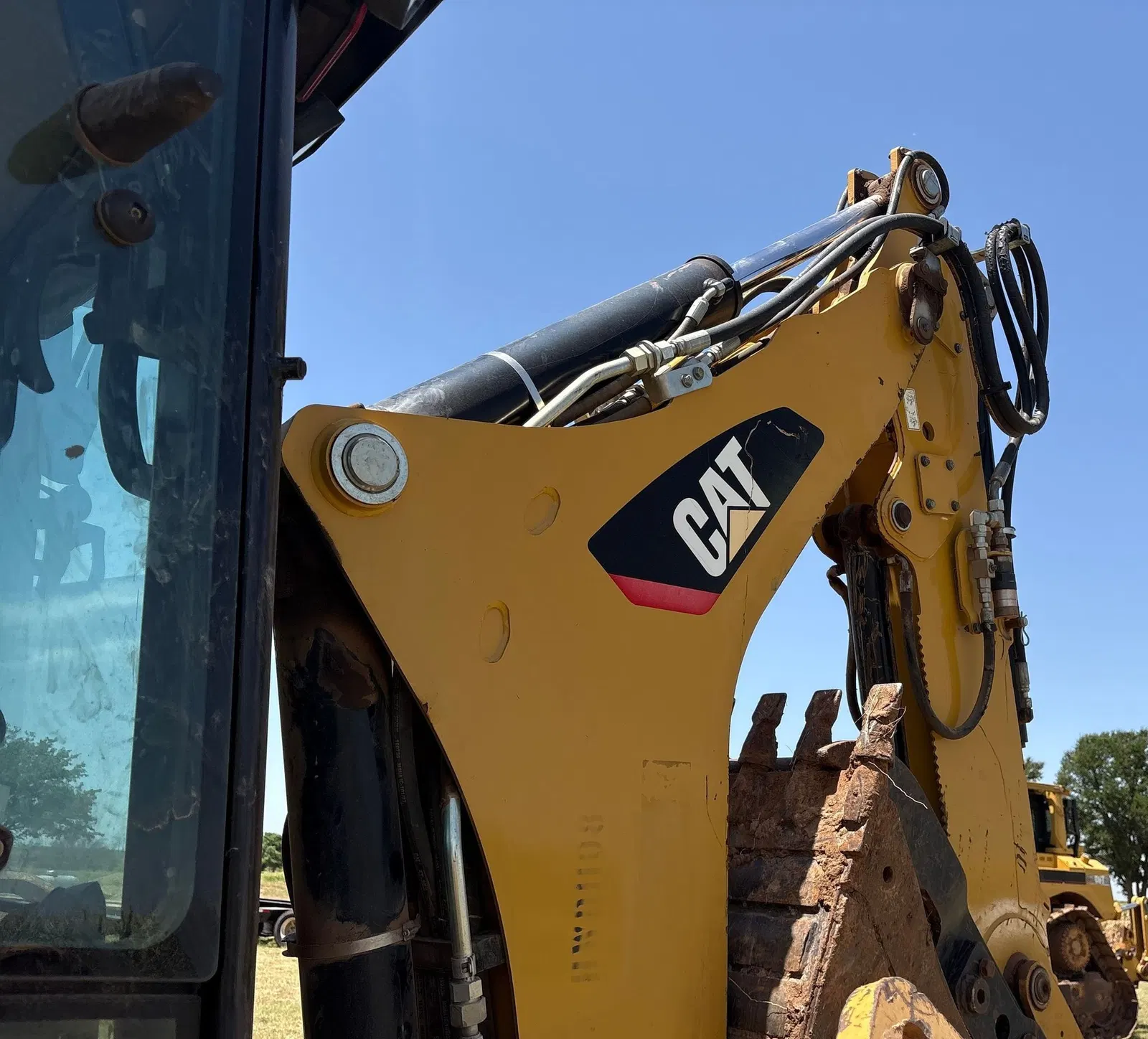 2016 Caterpillar 420F2