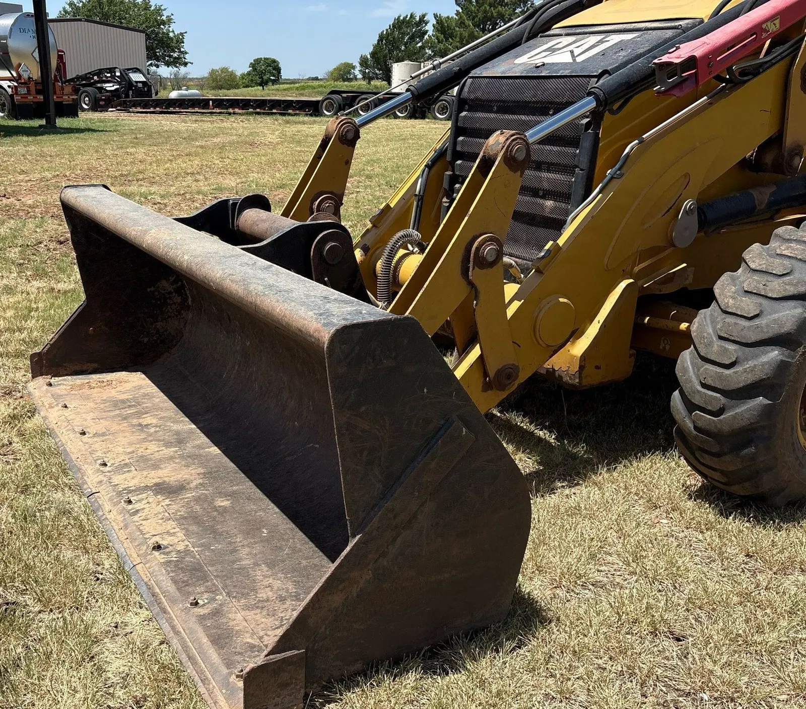 2016 Caterpillar 420F2