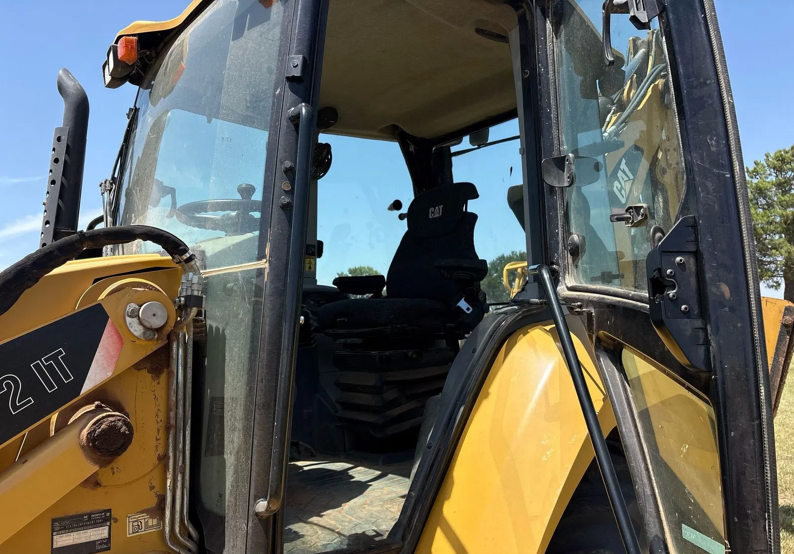 2016 Caterpillar 420F2