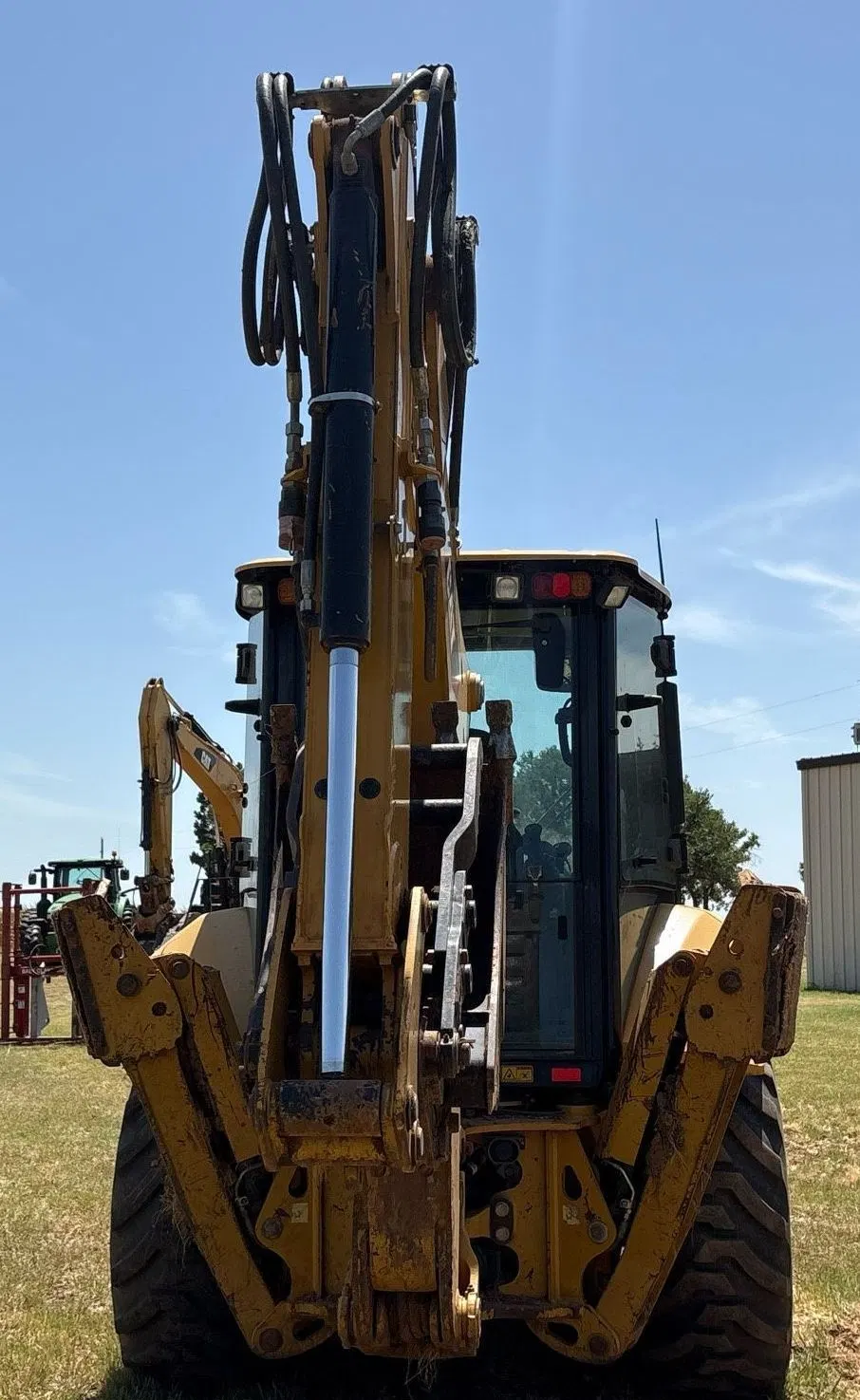 2016 Caterpillar 420F2