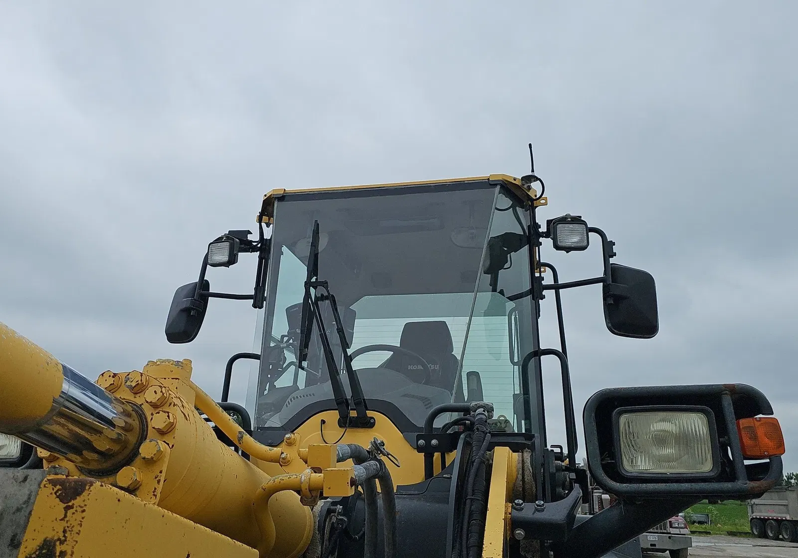 2016 Komatsu WA270-7