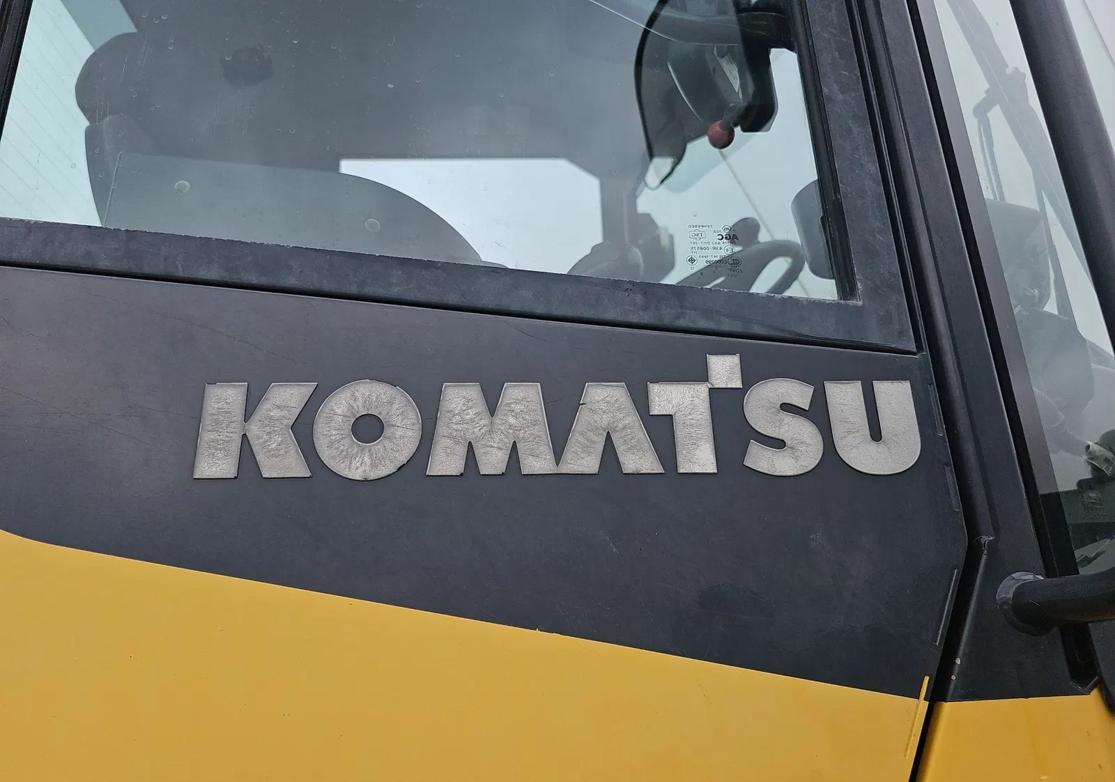 2016 Komatsu WA270-7