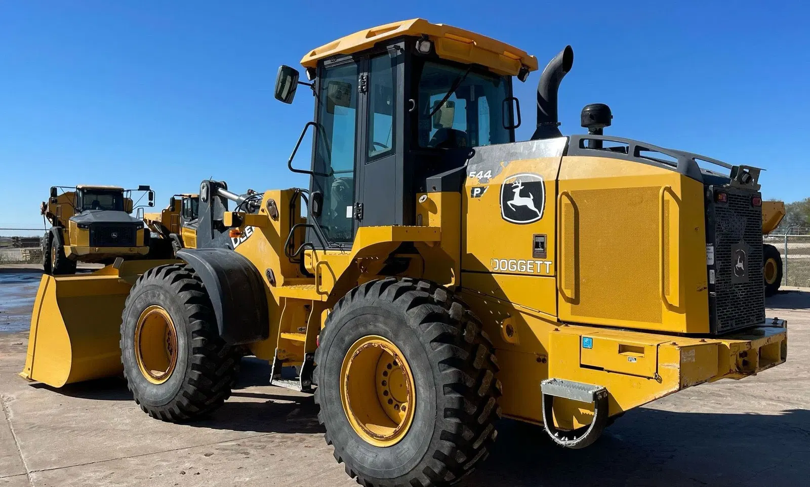 2022 John Deere 544