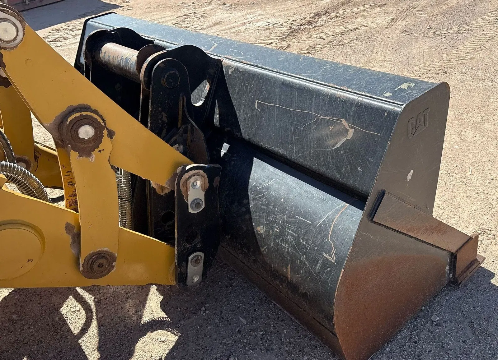 2019 Caterpillar 420F2