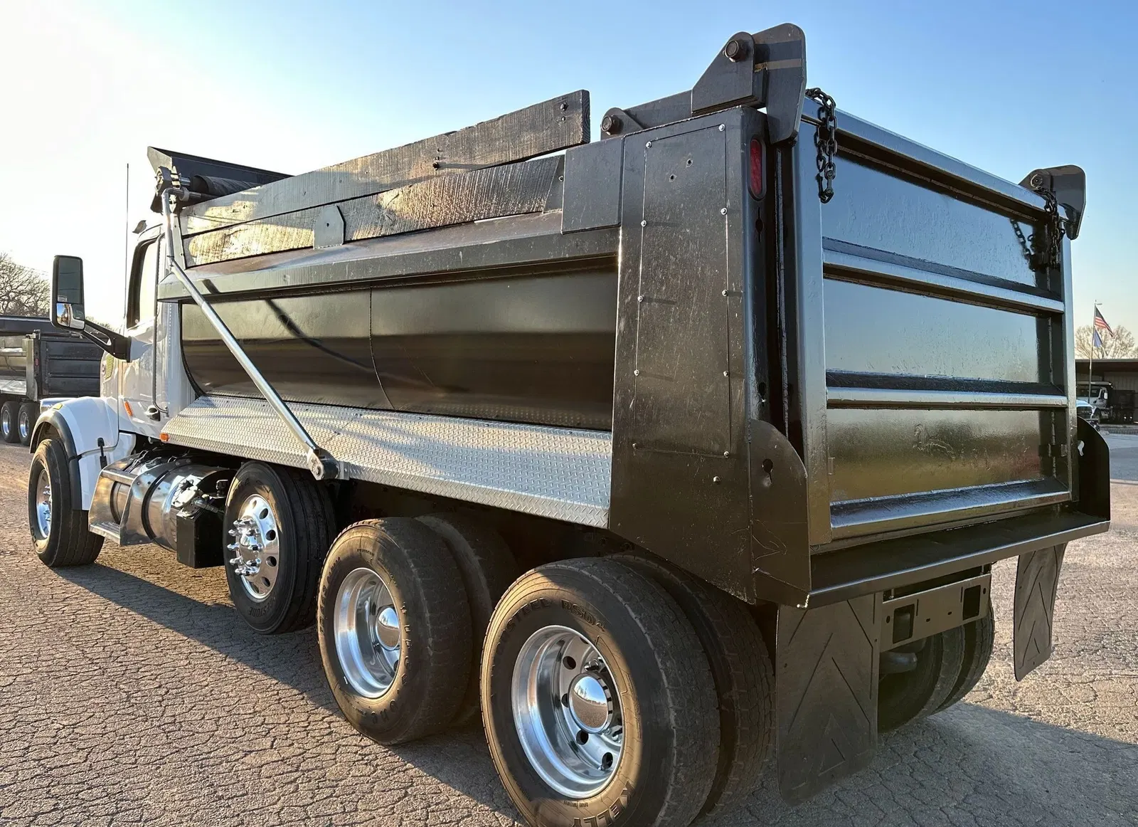2022 Peterbilt 567