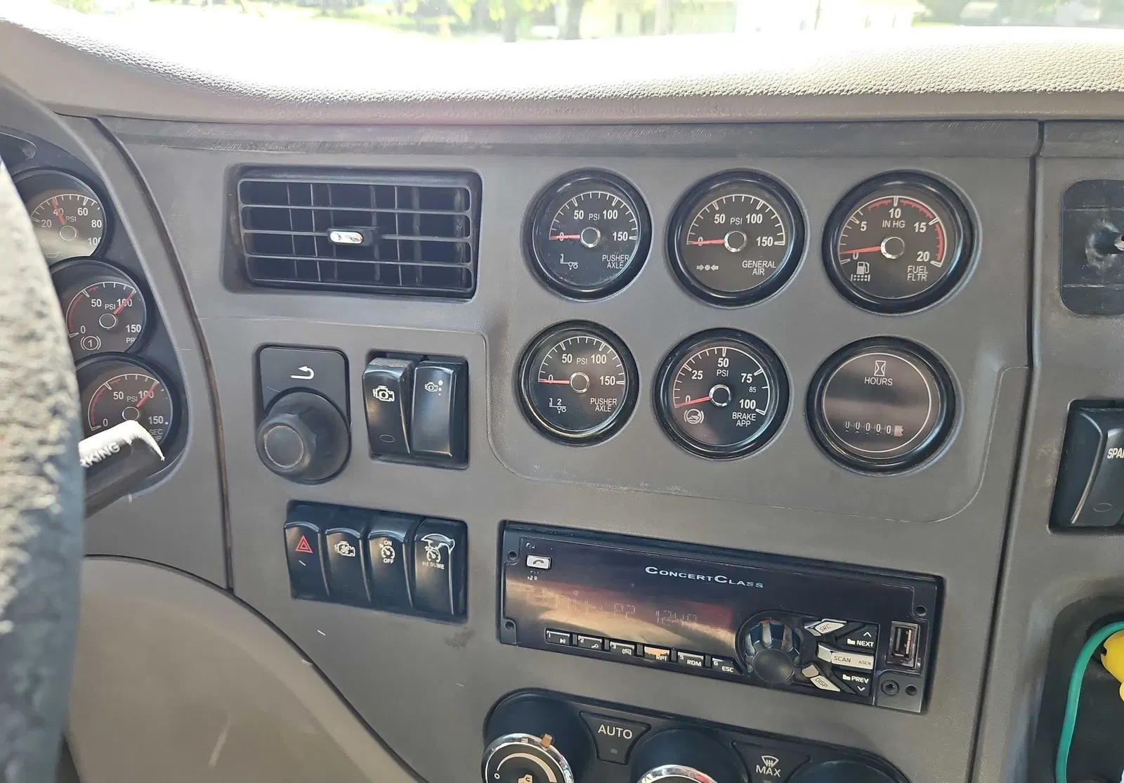 2015 Peterbilt 567