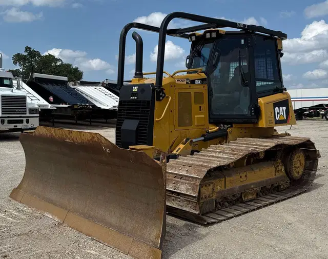 2018 Caterpillar D6K2