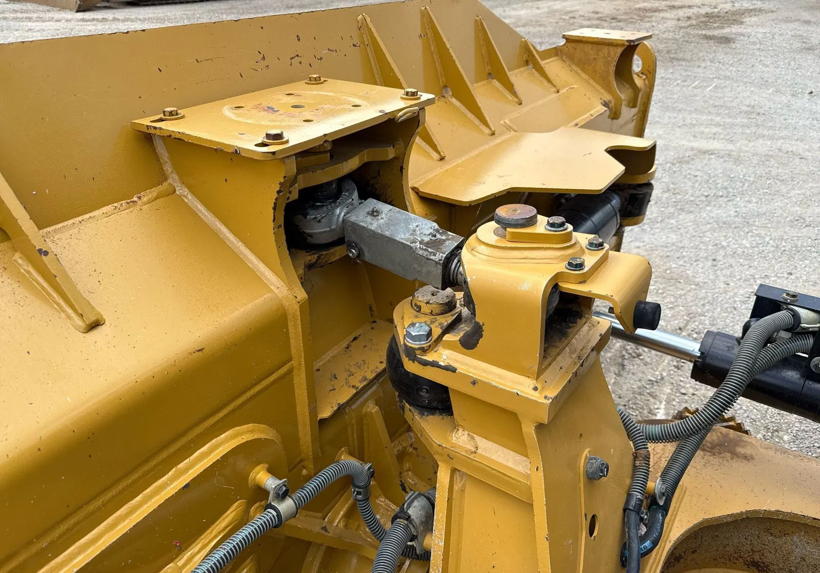 2018 Caterpillar D6K2