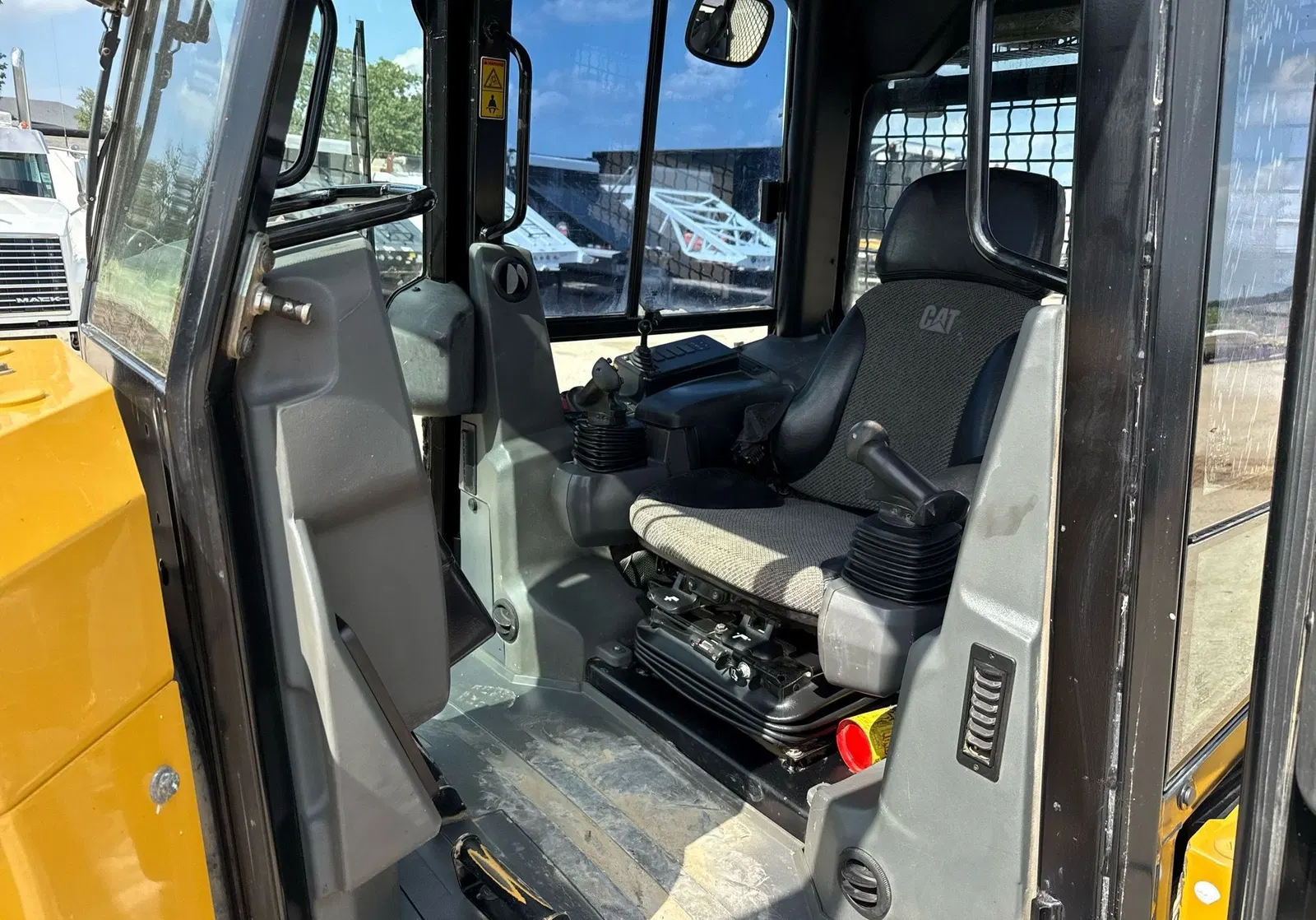 2018 Caterpillar D6K2
